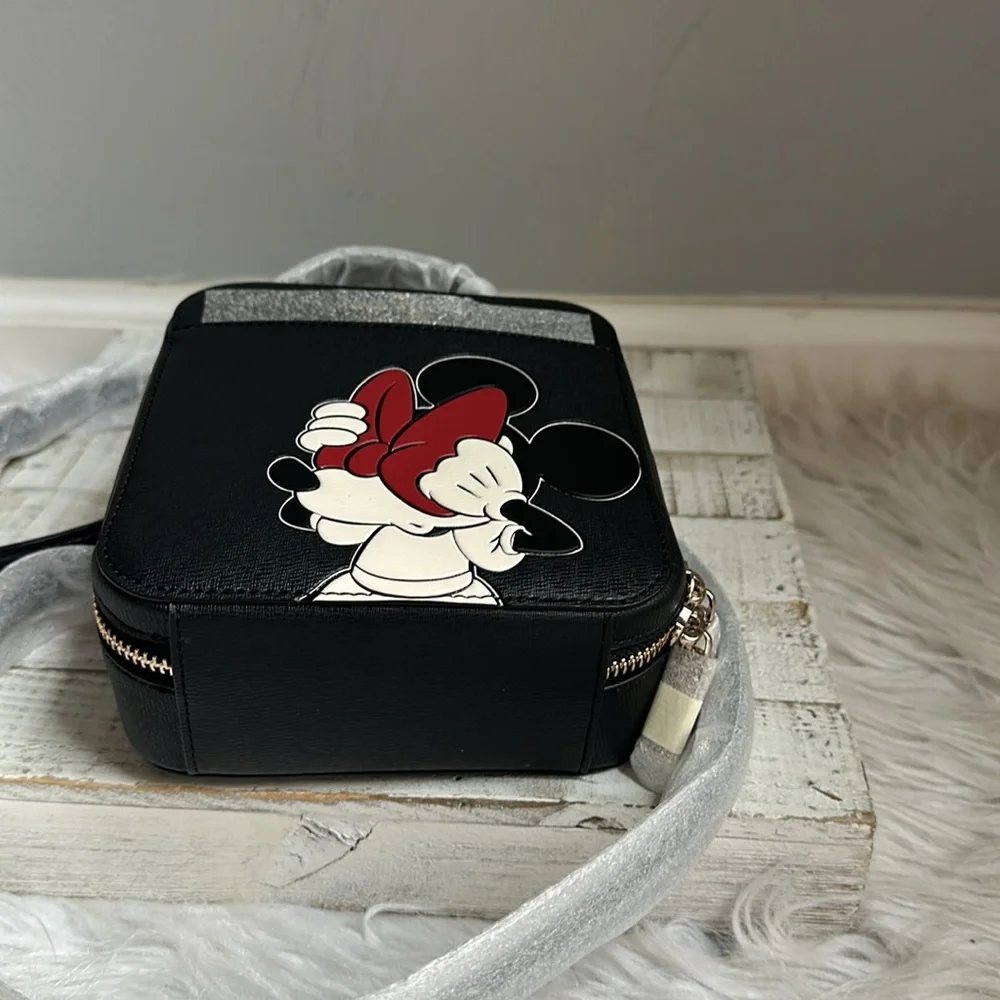 Nwt Kate spade Disney Minnie Mouse vanity bag